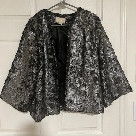 H&M Black & Silver Shimmer Faux Fur Textured Open-Front Jacket Size 12 NWOT - Picture 1 of 5